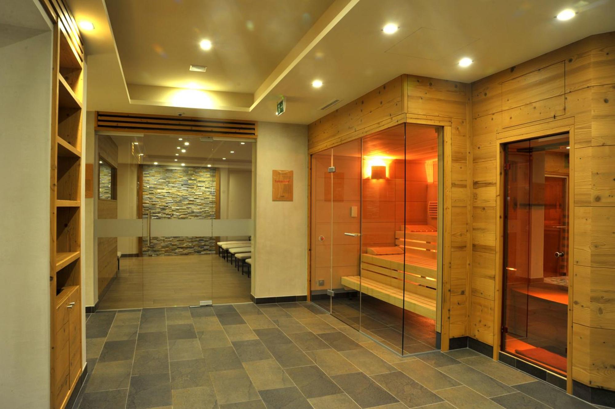 Hotel Maria Theresia Ischgl Exterior photo