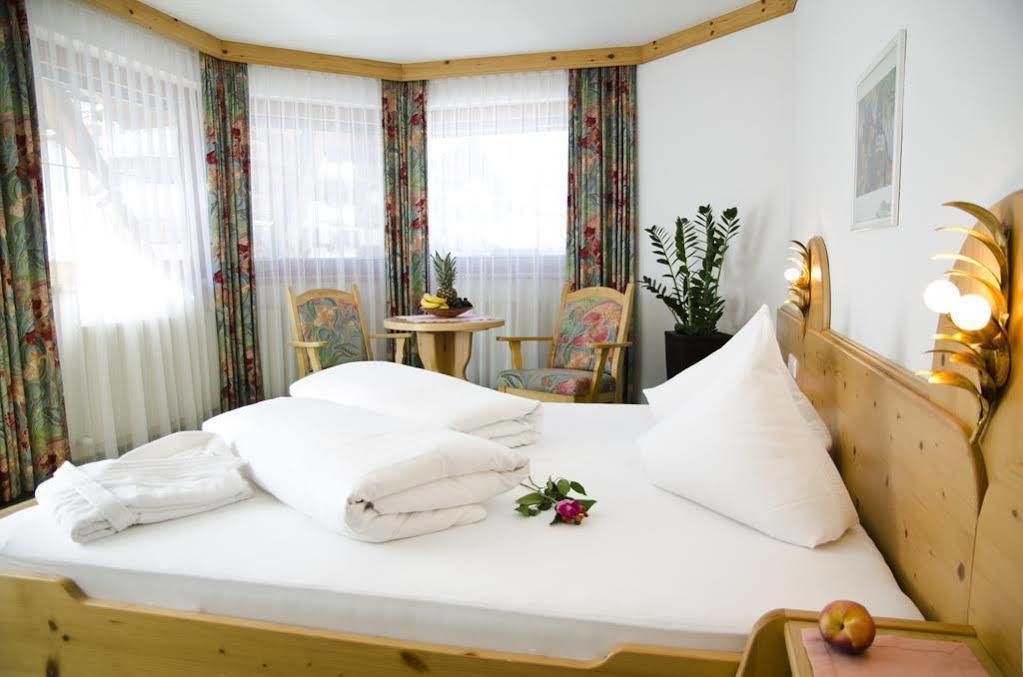 Hotel Maria Theresia Ischgl Exterior photo
